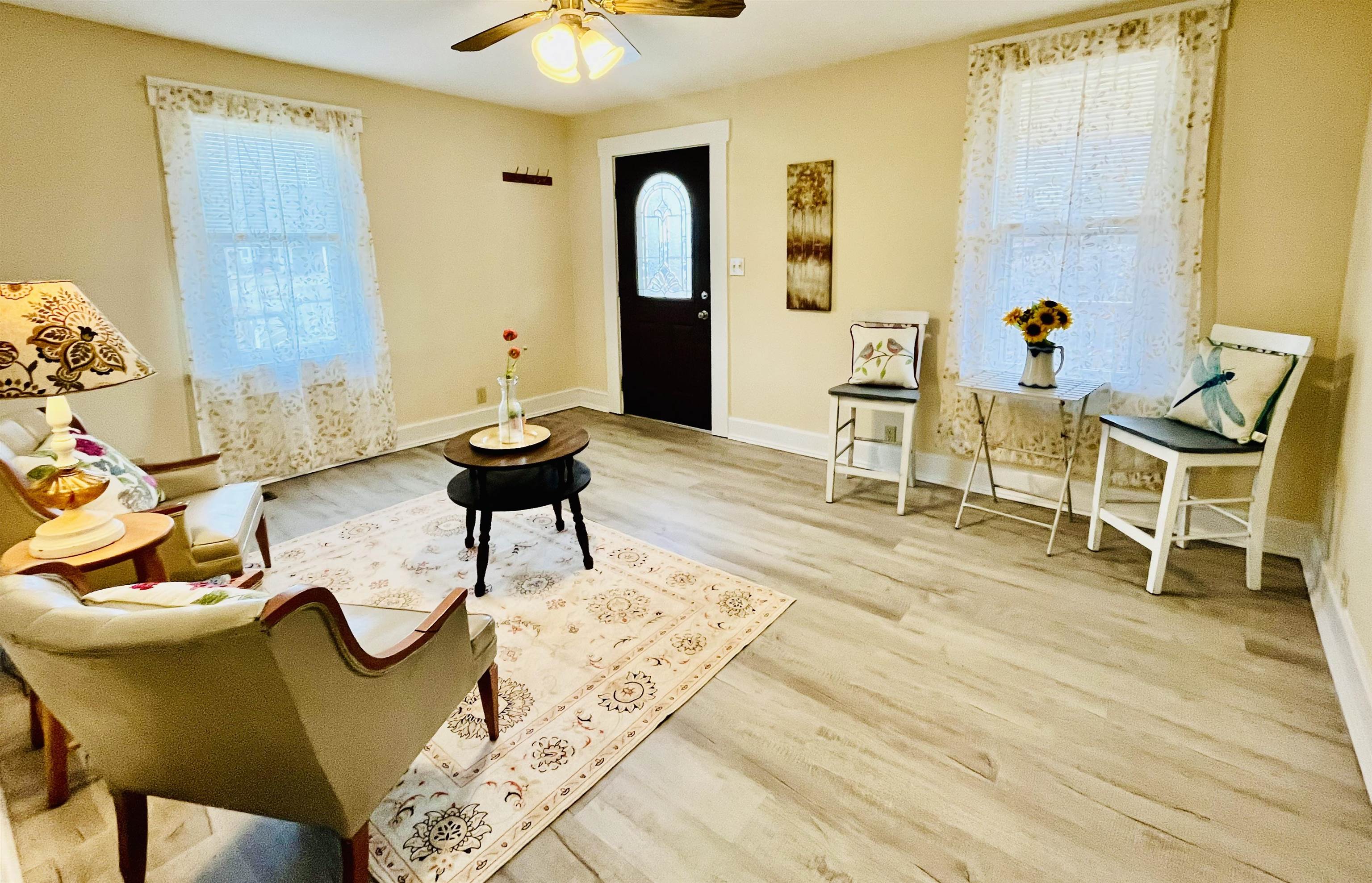 1204 3RD ST, WAYNESBORO, Virginia 22980, 3 Bedrooms Bedrooms, ,1 BathroomBathrooms,Residential,1204 3RD ST,662485 MLS # 662485