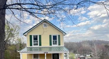 1204 3RD ST, WAYNESBORO, Virginia 22980, 3 Bedrooms Bedrooms, ,1 BathroomBathrooms,Residential,1204 3RD ST,662485 MLS # 662485