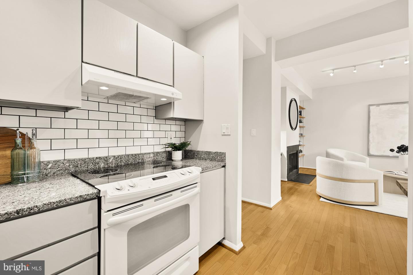 1741 T ST NW #303, WASHINGTON, District Of Columbia 20009, 1 Bedroom Bedrooms, ,1 BathroomBathrooms,Residential,For sale,1741 T ST NW #303,DCDC2205520 MLS # DCDC2205520