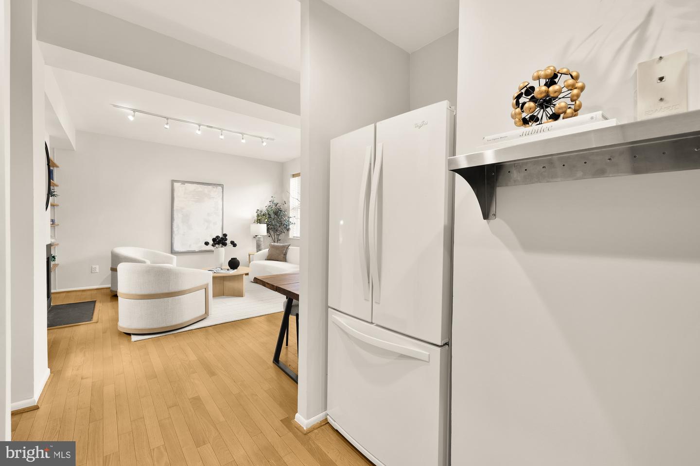 1741 T ST NW #303, WASHINGTON, District Of Columbia 20009, 1 Bedroom Bedrooms, ,1 BathroomBathrooms,Residential,For sale,1741 T ST NW #303,DCDC2205520 MLS # DCDC2205520