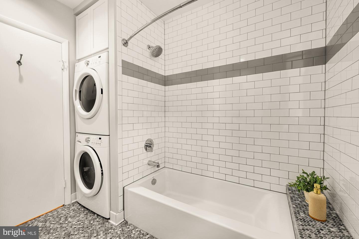 1741 T ST NW #303, WASHINGTON, District Of Columbia 20009, 1 Bedroom Bedrooms, ,1 BathroomBathrooms,Residential,For sale,1741 T ST NW #303,DCDC2205520 MLS # DCDC2205520