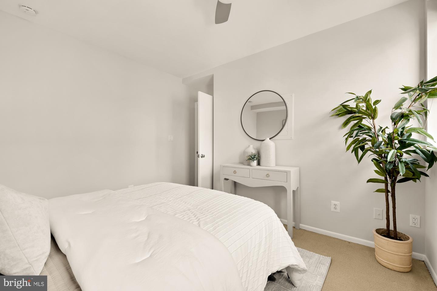 1741 T ST NW #303, WASHINGTON, District Of Columbia 20009, 1 Bedroom Bedrooms, ,1 BathroomBathrooms,Residential,For sale,1741 T ST NW #303,DCDC2205520 MLS # DCDC2205520