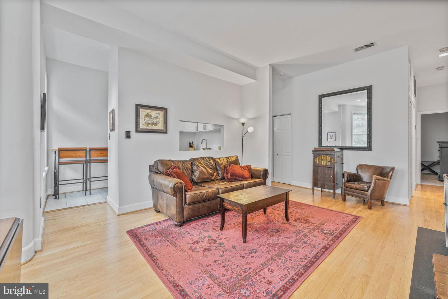 1421 T ST NW #5, WASHINGTON, District Of Columbia 20009, 1 Bedroom Bedrooms, ,1 BathroomBathrooms,Residential,For sale,1421 T ST NW #5,DCDC2205534 MLS # DCDC2205534