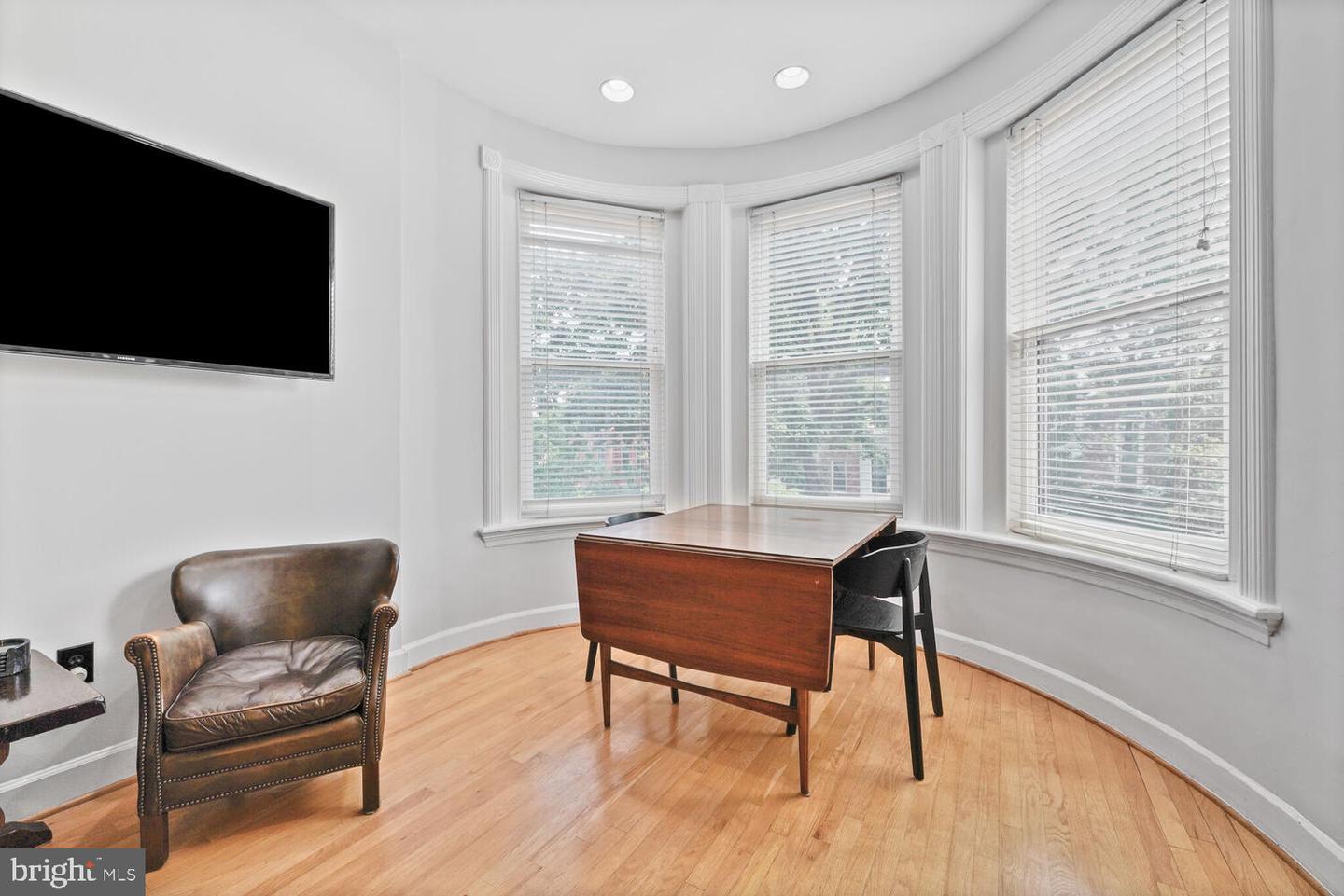 1421 T ST NW #5, WASHINGTON, District Of Columbia 20009, 1 Bedroom Bedrooms, ,1 BathroomBathrooms,Residential,For sale,1421 T ST NW #5,DCDC2205534 MLS # DCDC2205534