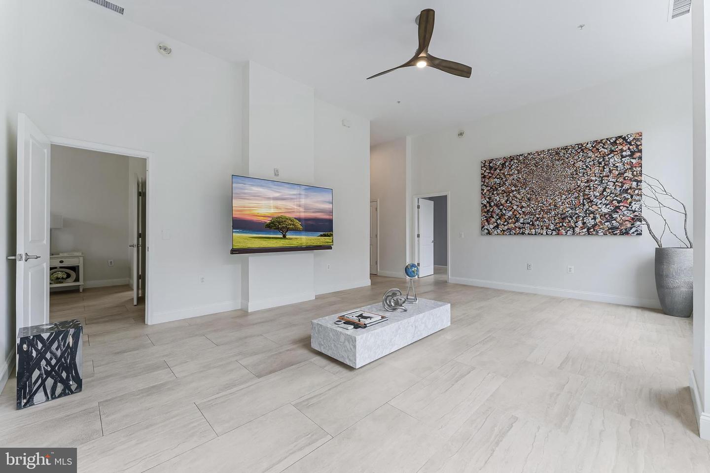11990 MARKET ST #101, RESTON, Virginia 20190, 3 Bedrooms Bedrooms, ,2 BathroomsBathrooms,Residential,For sale,11990 MARKET ST #101,VAFX2247270 MLS # VAFX2247270