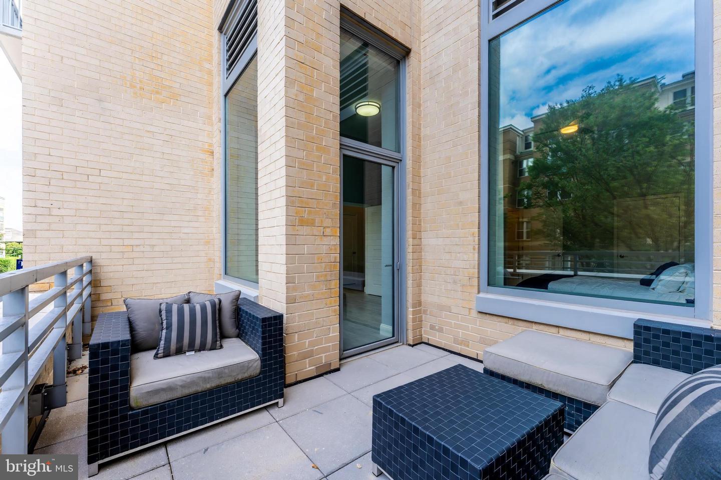 11990 MARKET ST #101, RESTON, Virginia 20190, 3 Bedrooms Bedrooms, ,2 BathroomsBathrooms,Residential,For sale,11990 MARKET ST #101,VAFX2247270 MLS # VAFX2247270
