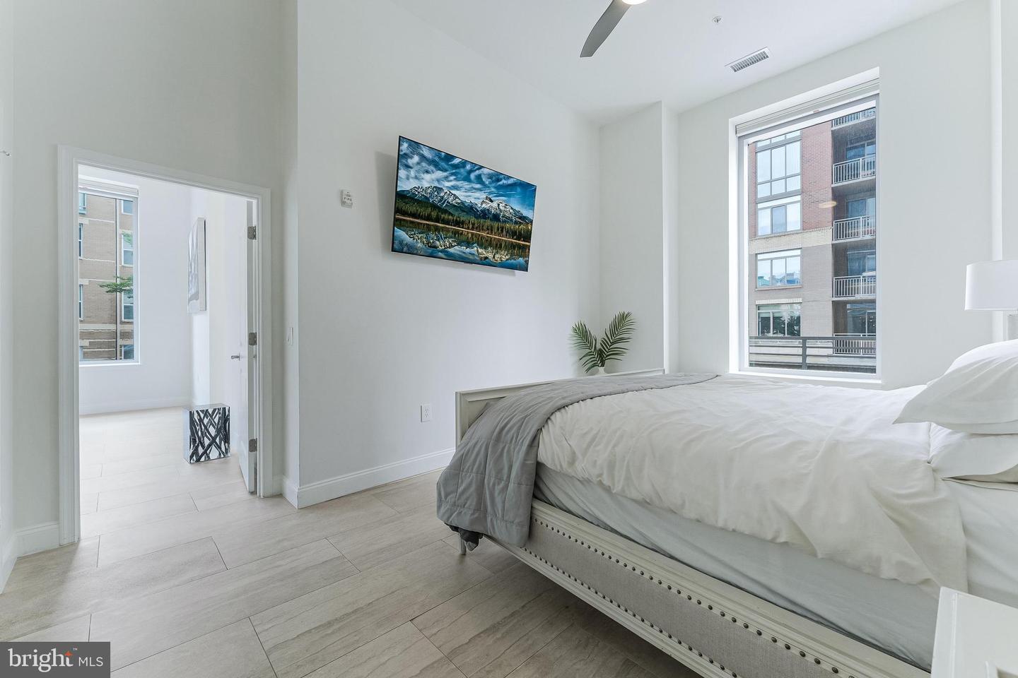 11990 MARKET ST #101, RESTON, Virginia 20190, 3 Bedrooms Bedrooms, ,2 BathroomsBathrooms,Residential,For sale,11990 MARKET ST #101,VAFX2247270 MLS # VAFX2247270