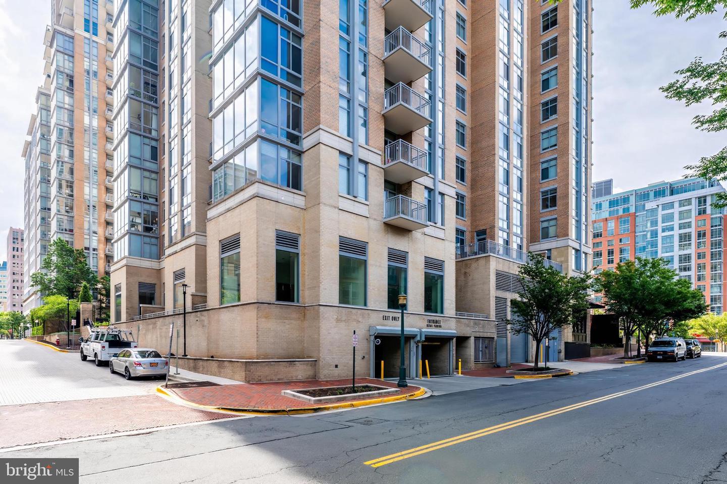 11990 MARKET ST #101, RESTON, Virginia 20190, 3 Bedrooms Bedrooms, ,2 BathroomsBathrooms,Residential,For sale,11990 MARKET ST #101,VAFX2247270 MLS # VAFX2247270