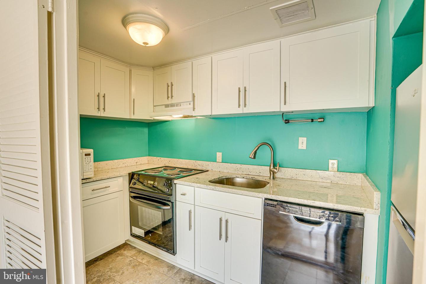 11400 WASHINGTON PLZ W #405, RESTON, Virginia 20190, ,1 BathroomBathrooms,Residential,For sale,11400 WASHINGTON PLZ W #405,VAFX2247272 MLS # VAFX2247272