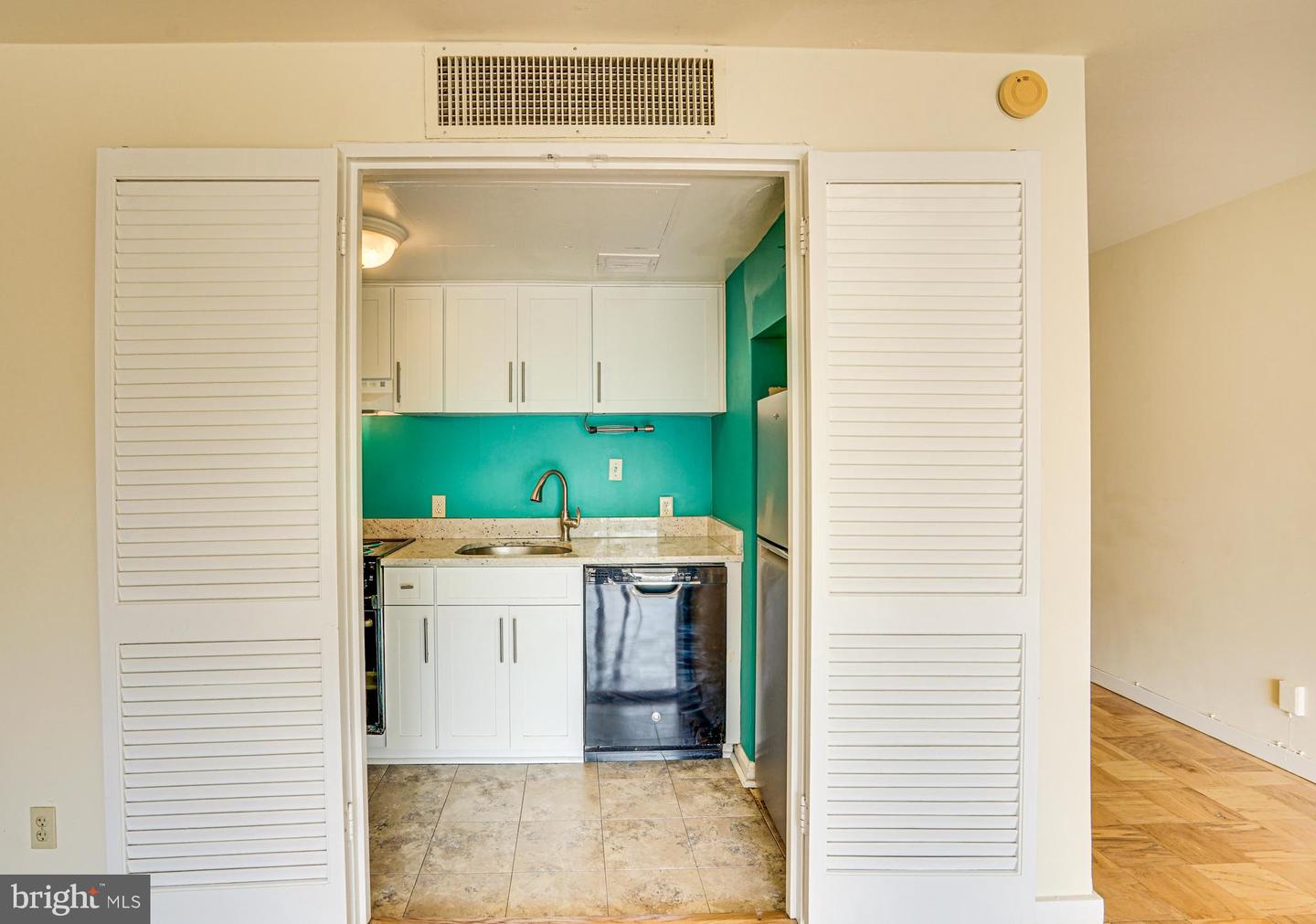 11400 WASHINGTON PLZ W #405, RESTON, Virginia 20190, ,1 BathroomBathrooms,Residential,For sale,11400 WASHINGTON PLZ W #405,VAFX2247272 MLS # VAFX2247272