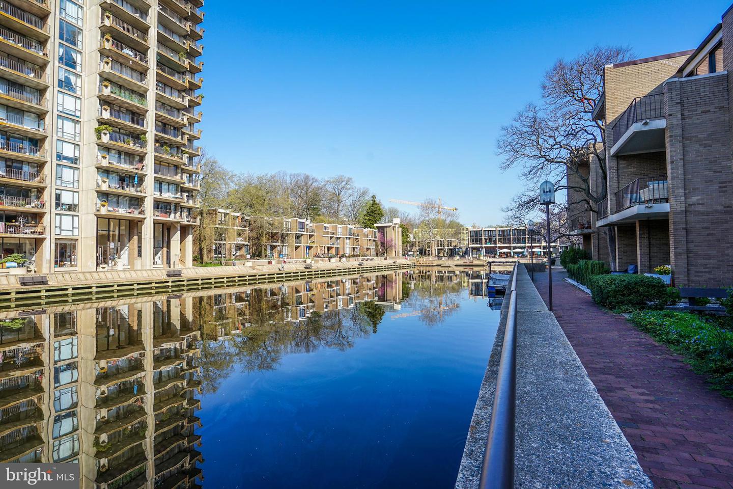 11400 WASHINGTON PLZ W #405, RESTON, Virginia 20190, ,1 BathroomBathrooms,Residential,For sale,11400 WASHINGTON PLZ W #405,VAFX2247272 MLS # VAFX2247272