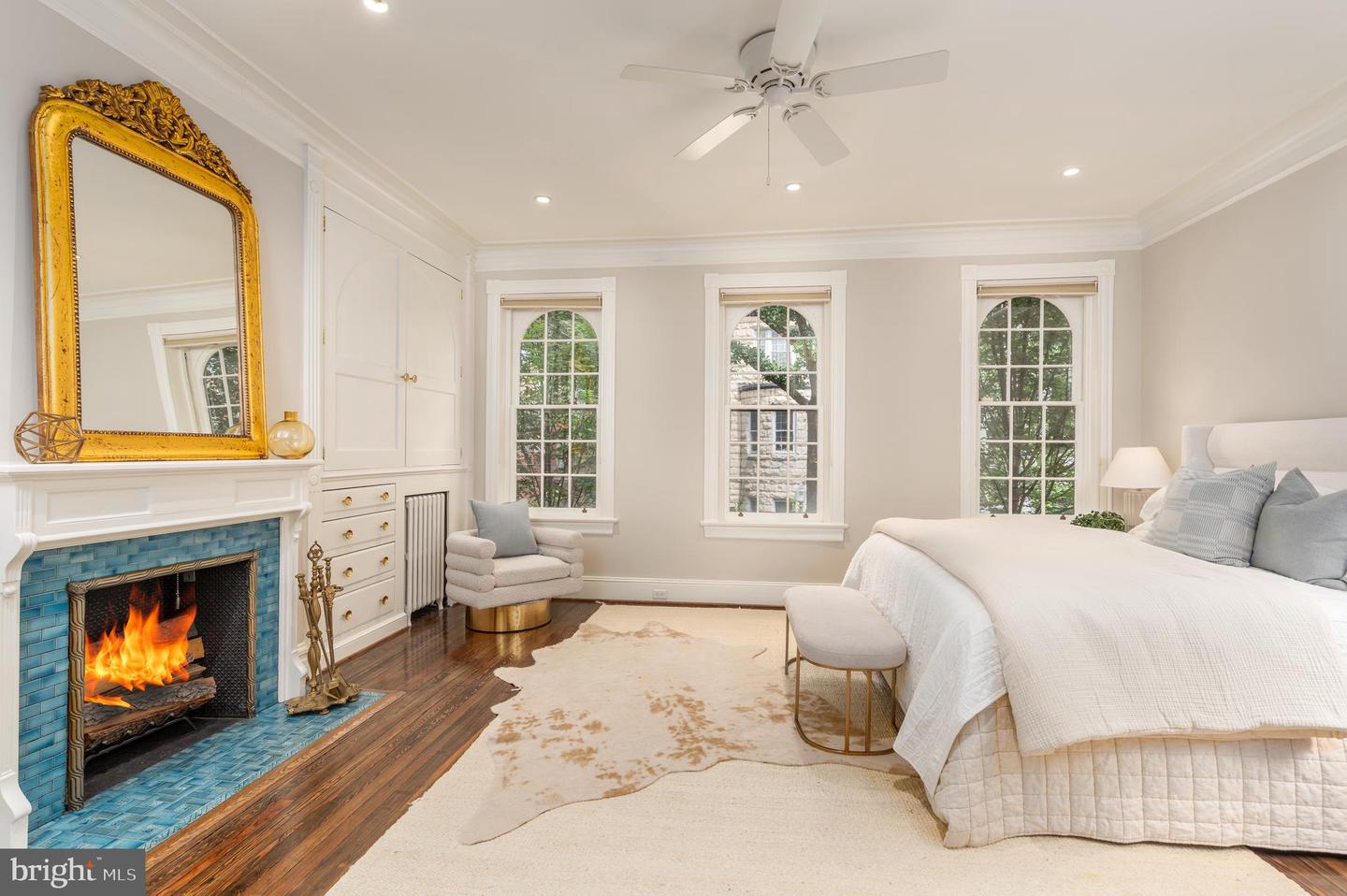 2028 HILLYER PL NW, WASHINGTON, District Of Columbia 20009, 4 Bedrooms Bedrooms, ,4 BathroomsBathrooms,Residential,For sale,2028 HILLYER PL NW,DCDC2205588 MLS # DCDC2205588