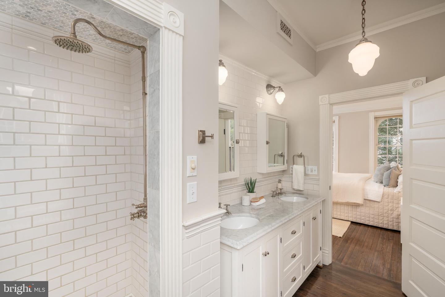 2028 HILLYER PL NW, WASHINGTON, District Of Columbia 20009, 4 Bedrooms Bedrooms, ,4 BathroomsBathrooms,Residential,For sale,2028 HILLYER PL NW,DCDC2205588 MLS # DCDC2205588