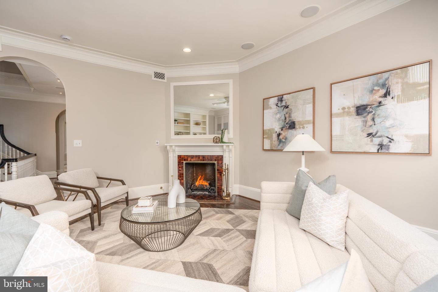 2028 HILLYER PL NW, WASHINGTON, District Of Columbia 20009, 4 Bedrooms Bedrooms, ,4 BathroomsBathrooms,Residential,For sale,2028 HILLYER PL NW,DCDC2205588 MLS # DCDC2205588