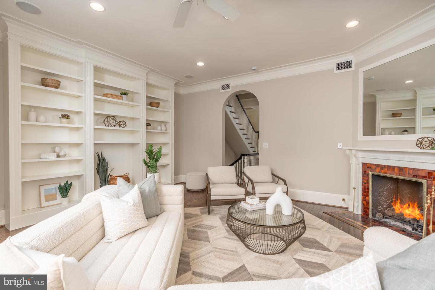 2028 HILLYER PL NW, WASHINGTON, District Of Columbia 20009, 4 Bedrooms Bedrooms, ,4 BathroomsBathrooms,Residential,For sale,2028 HILLYER PL NW,DCDC2205588 MLS # DCDC2205588