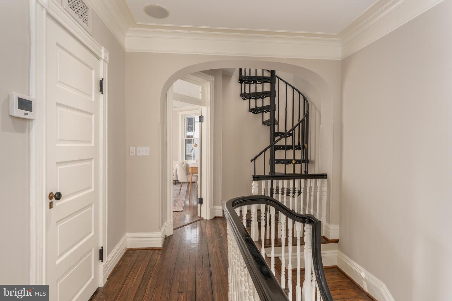 2028 HILLYER PL NW, WASHINGTON, District Of Columbia 20009, 4 Bedrooms Bedrooms, ,4 BathroomsBathrooms,Residential,For sale,2028 HILLYER PL NW,DCDC2205588 MLS # DCDC2205588