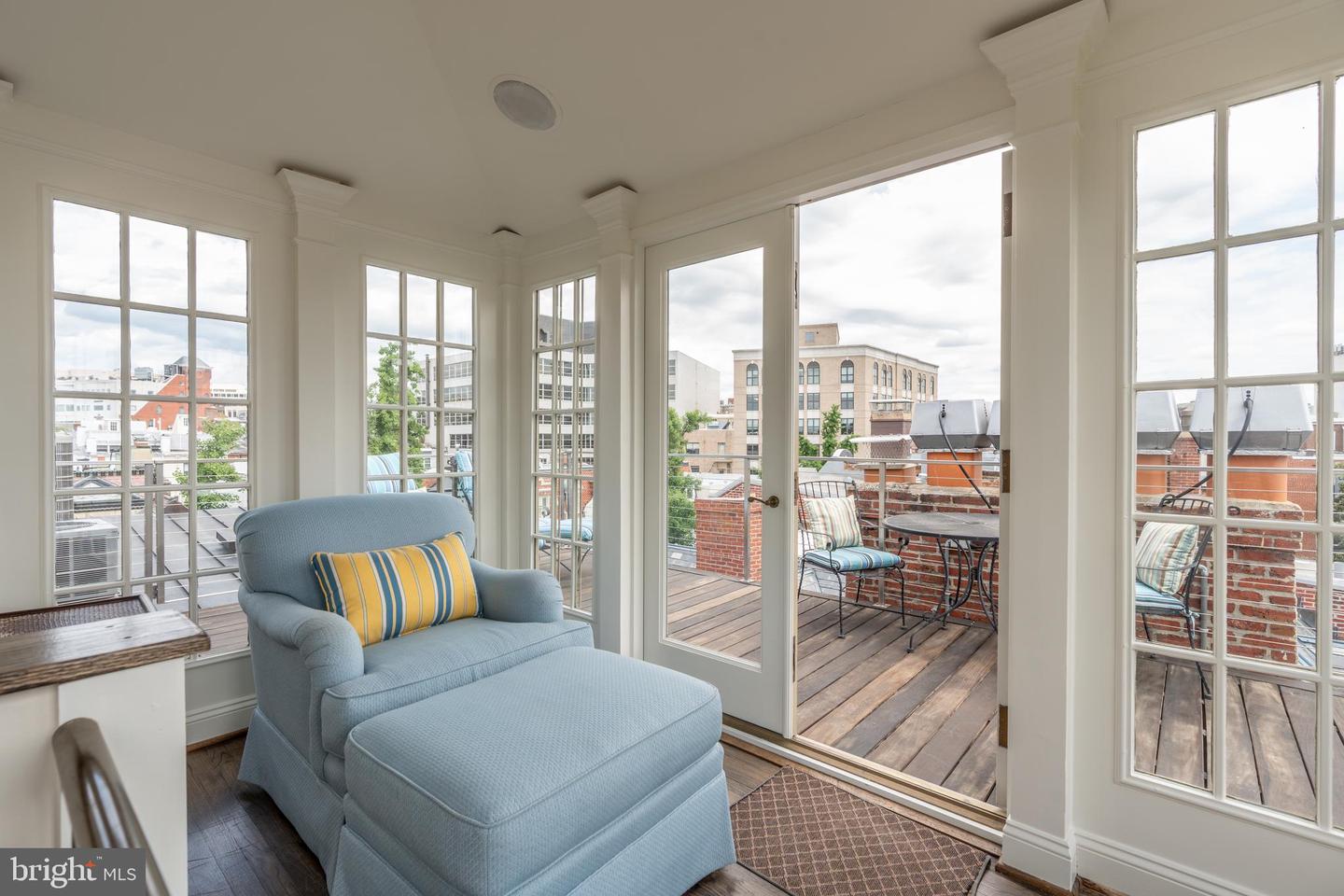 2028 HILLYER PL NW, WASHINGTON, District Of Columbia 20009, 4 Bedrooms Bedrooms, ,4 BathroomsBathrooms,Residential,For sale,2028 HILLYER PL NW,DCDC2205588 MLS # DCDC2205588