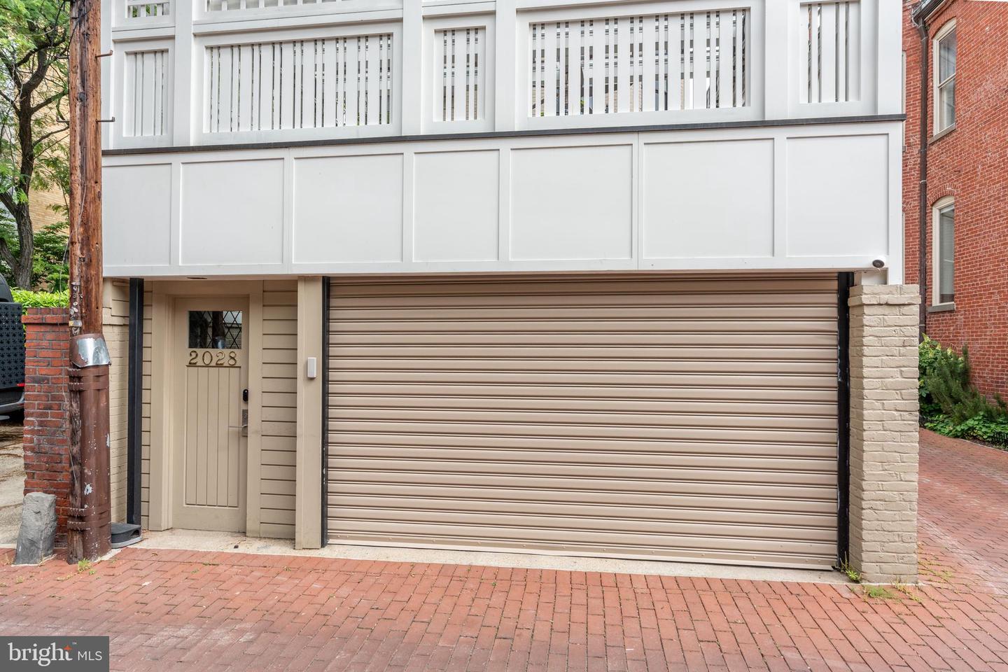 2028 HILLYER PL NW, WASHINGTON, District Of Columbia 20009, 4 Bedrooms Bedrooms, ,4 BathroomsBathrooms,Residential,For sale,2028 HILLYER PL NW,DCDC2205588 MLS # DCDC2205588