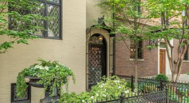 2028 HILLYER PL NW, WASHINGTON, District Of Columbia 20009, 4 Bedrooms Bedrooms, ,4 BathroomsBathrooms,Residential,For sale,2028 HILLYER PL NW,DCDC2205588 MLS # DCDC2205588