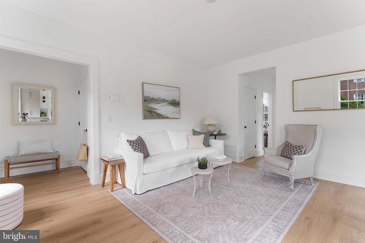 2527 Q ST NW #202, WASHINGTON, District Of Columbia 20007, 2 Bedrooms Bedrooms, ,1 BathroomBathrooms,Residential,For sale,2527 Q ST NW #202,DCDC2205590 MLS # DCDC2205590