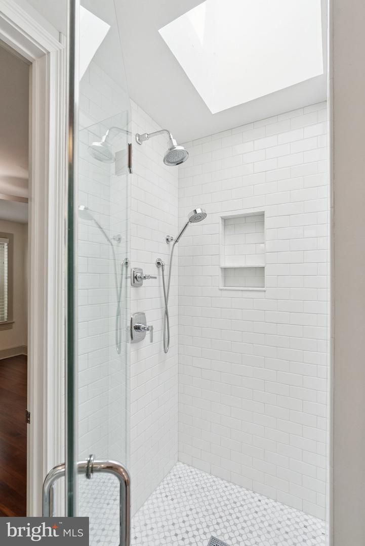 1218 28TH ST NW, WASHINGTON, District Of Columbia 20007, 3 Bedrooms Bedrooms, ,3 BathroomsBathrooms,Residential,For sale,1218 28TH ST NW,DCDC2205598 MLS # DCDC2205598