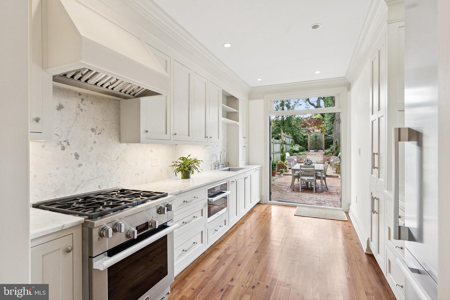 1218 28TH ST NW, WASHINGTON, District Of Columbia 20007, 3 Bedrooms Bedrooms, ,3 BathroomsBathrooms,Residential,For sale,1218 28TH ST NW,DCDC2205598 MLS # DCDC2205598