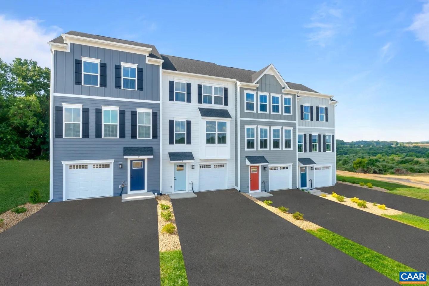 26 IRON HORSE LN, FISHERSVILLE, Virginia 22939, 4 Bedrooms Bedrooms, ,3 BathroomsBathrooms,Residential,For sale,26 IRON HORSE LN,665686 MLS # 665686