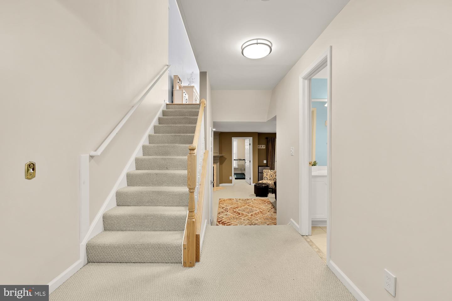 6337 BURGUNDY LEAF LN, ALEXANDRIA, Virginia 22312, 4 Bedrooms Bedrooms, ,3 BathroomsBathrooms,Residential,For sale,6337 BURGUNDY LEAF LN,VAFX2247350 MLS # VAFX2247350