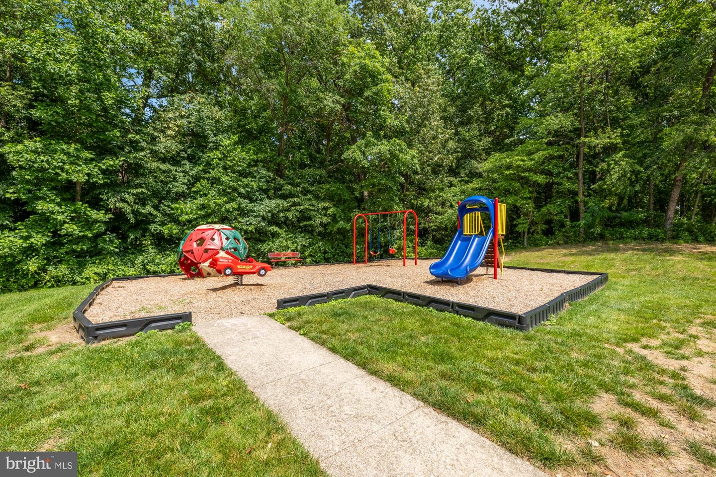 6337 BURGUNDY LEAF LN, ALEXANDRIA, Virginia 22312, 4 Bedrooms Bedrooms, ,3 BathroomsBathrooms,Residential,For sale,6337 BURGUNDY LEAF LN,VAFX2247350 MLS # VAFX2247350