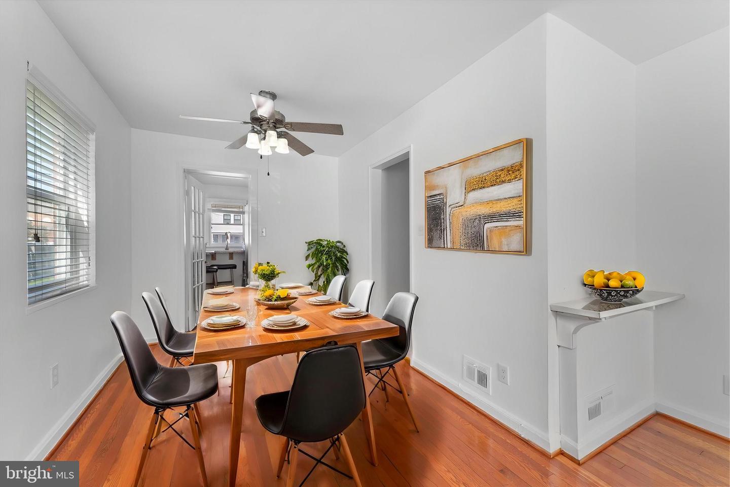733 S FAYETTE ST, ALEXANDRIA, Virginia 22314, 3 Bedrooms Bedrooms, ,2 BathroomsBathrooms,Residential,For sale,733 S FAYETTE ST,VAAX2046498 MLS # VAAX2046498