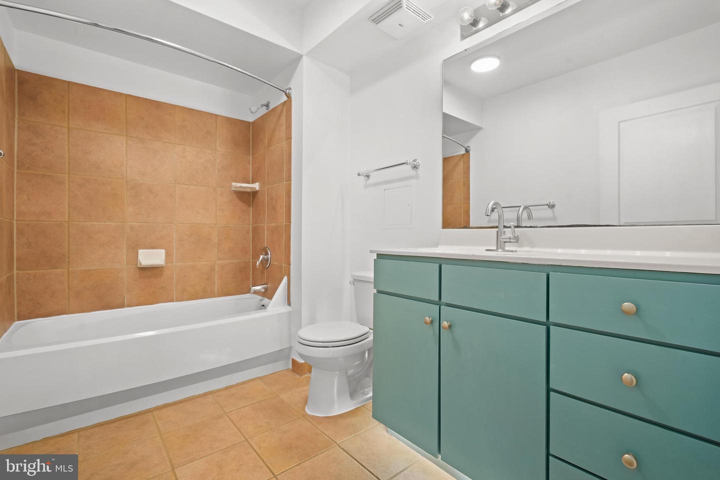 631 D ST NW #936, WASHINGTON, District Of Columbia 20004, 1 Bedroom Bedrooms, ,1 BathroomBathrooms,Residential,For sale,631 D ST NW #936,DCDC2205658 MLS # DCDC2205658