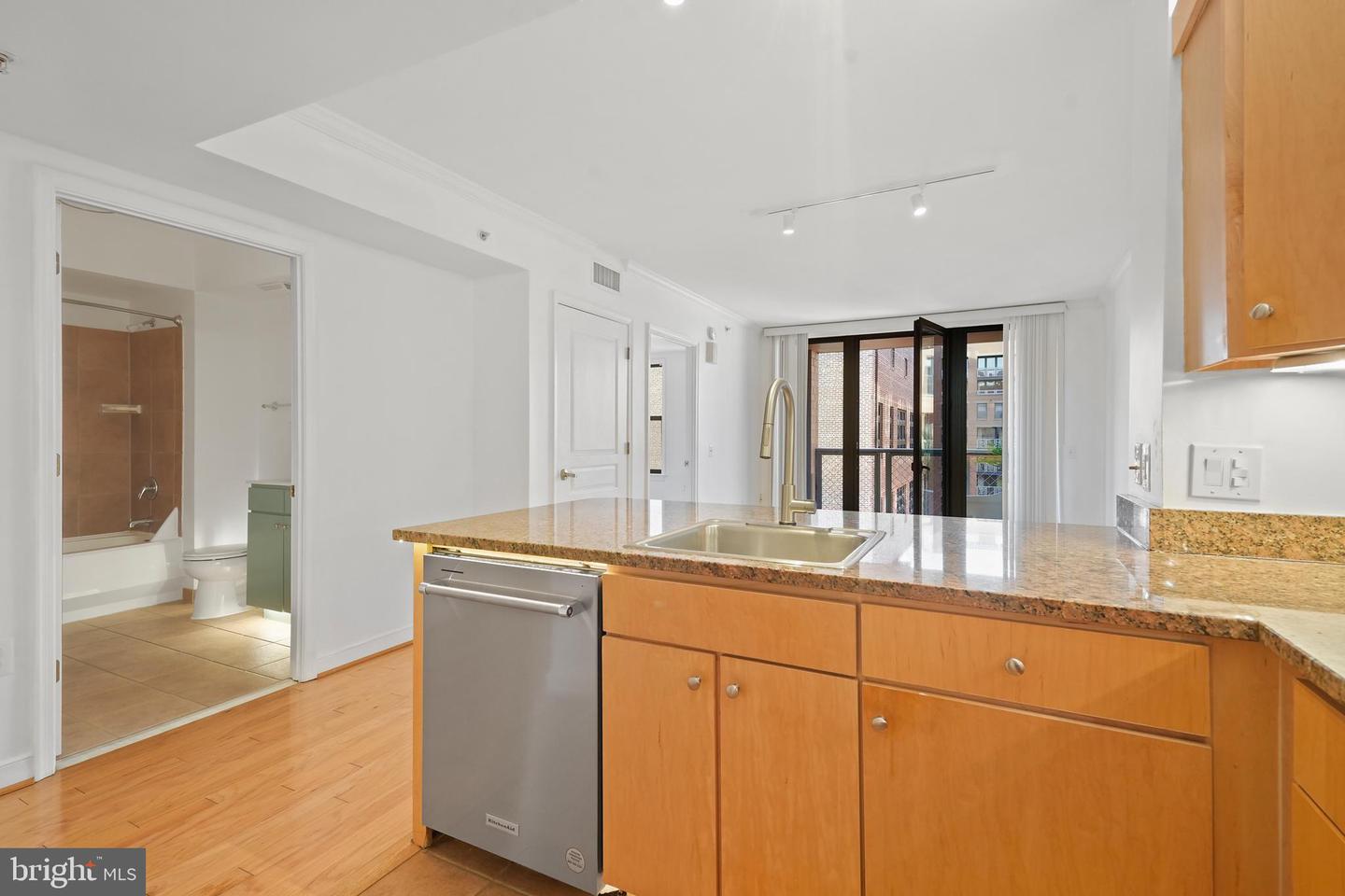 631 D ST NW #936, WASHINGTON, District Of Columbia 20004, 1 Bedroom Bedrooms, ,1 BathroomBathrooms,Residential,For sale,631 D ST NW #936,DCDC2205658 MLS # DCDC2205658