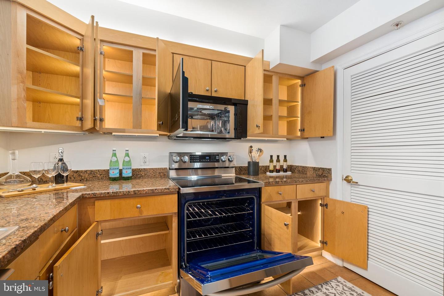 631 D ST NW #936, WASHINGTON, District Of Columbia 20004, 1 Bedroom Bedrooms, ,1 BathroomBathrooms,Residential,For sale,631 D ST NW #936,DCDC2205658 MLS # DCDC2205658