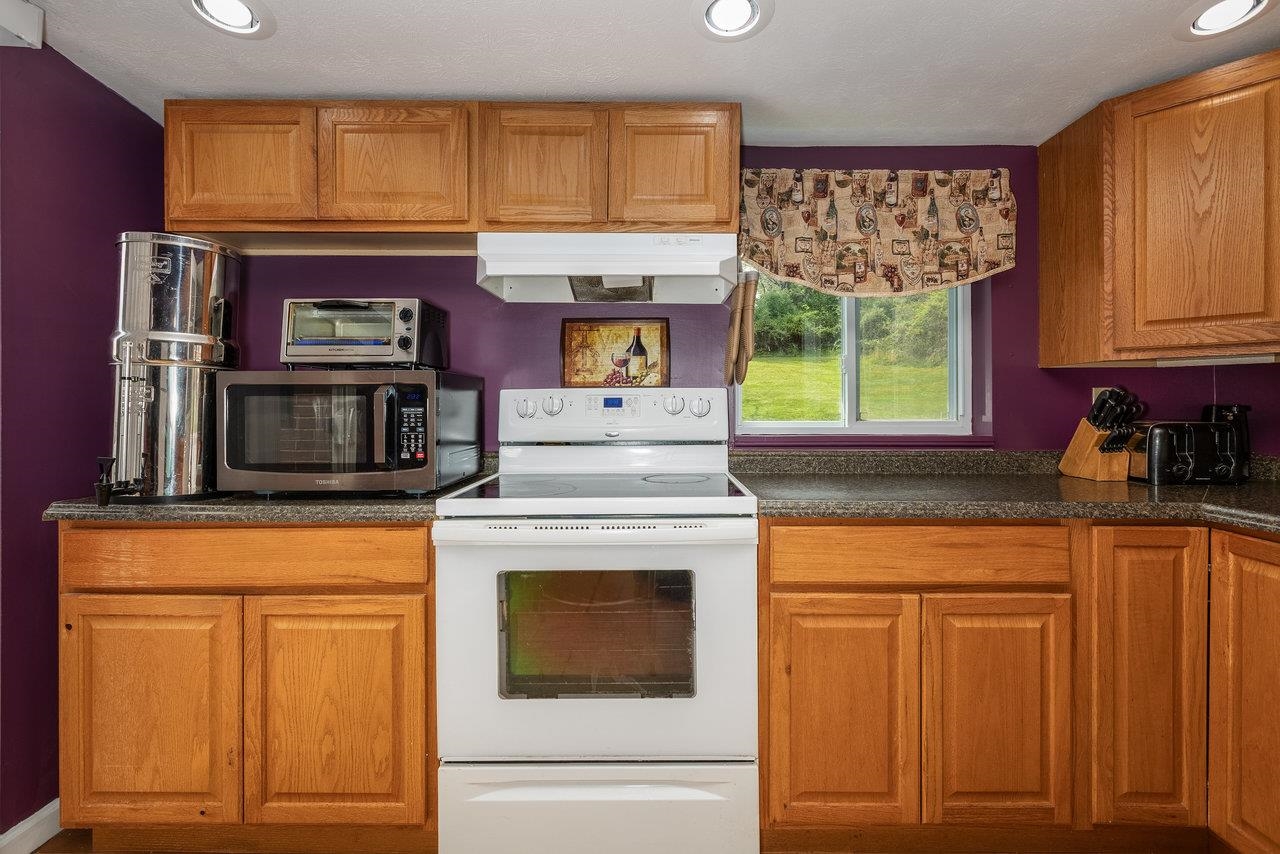 911 OLD WHITE HILL RD, STUARTS DRAFT, Virginia 24477, 2 Bedrooms Bedrooms, ,2 BathroomsBathrooms,Residential,911 OLD WHITE HILL RD,663745 MLS # 663745