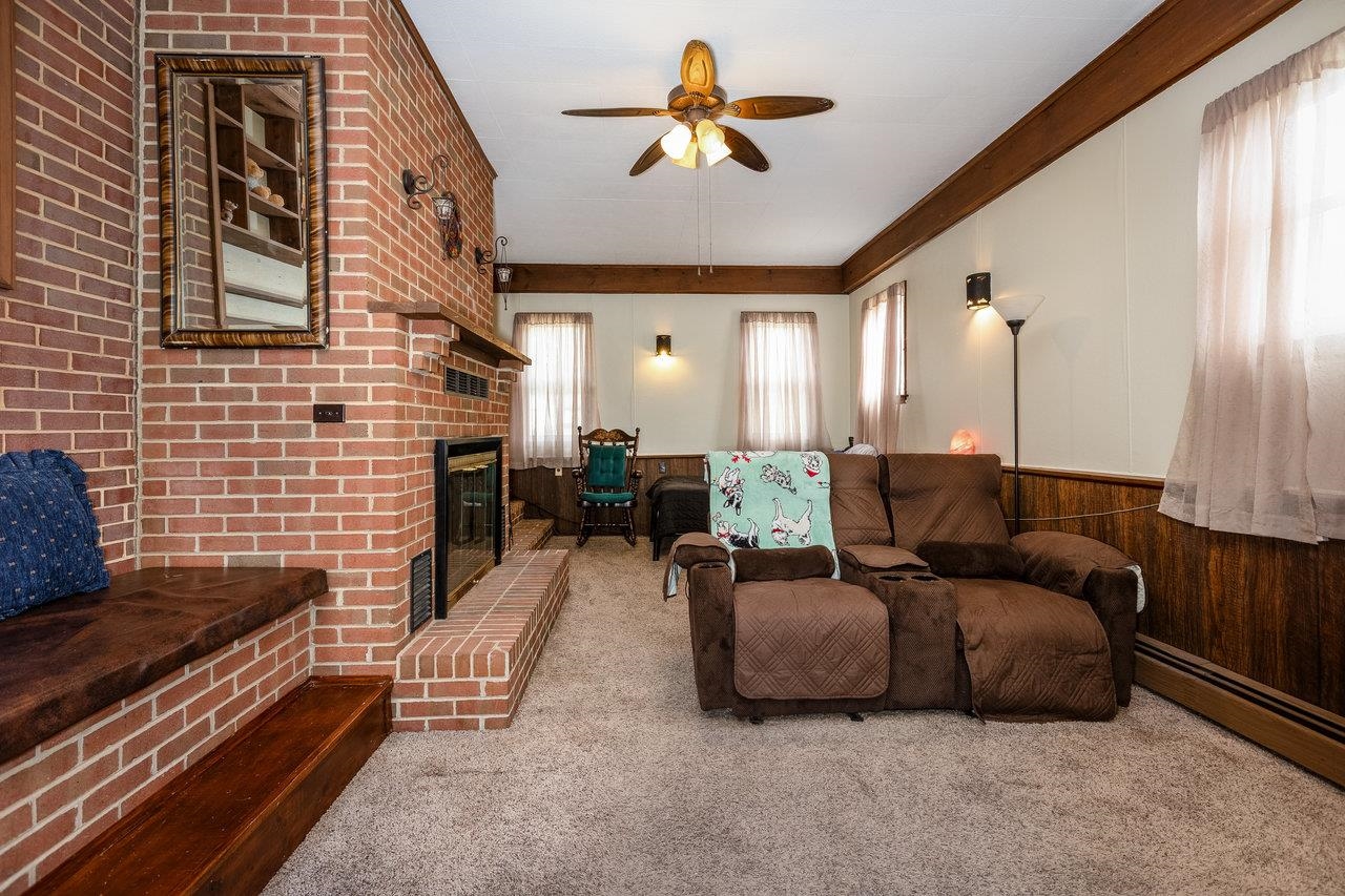 911 OLD WHITE HILL RD, STUARTS DRAFT, Virginia 24477, 2 Bedrooms Bedrooms, ,2 BathroomsBathrooms,Residential,911 OLD WHITE HILL RD,663745 MLS # 663745