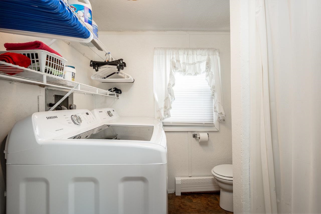911 OLD WHITE HILL RD, STUARTS DRAFT, Virginia 24477, 2 Bedrooms Bedrooms, ,2 BathroomsBathrooms,Residential,911 OLD WHITE HILL RD,663745 MLS # 663745