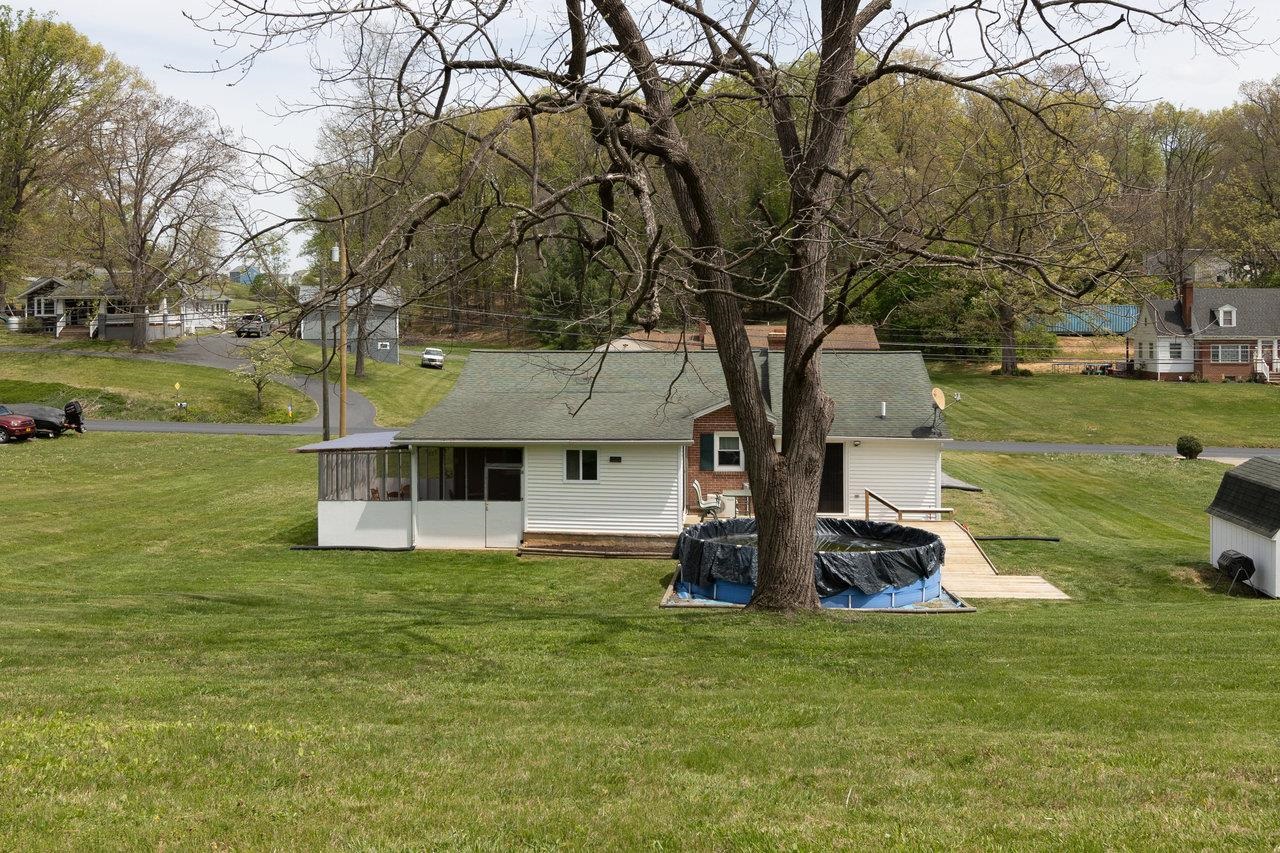 911 OLD WHITE HILL RD, STUARTS DRAFT, Virginia 24477, 2 Bedrooms Bedrooms, ,2 BathroomsBathrooms,Residential,911 OLD WHITE HILL RD,663745 MLS # 663745