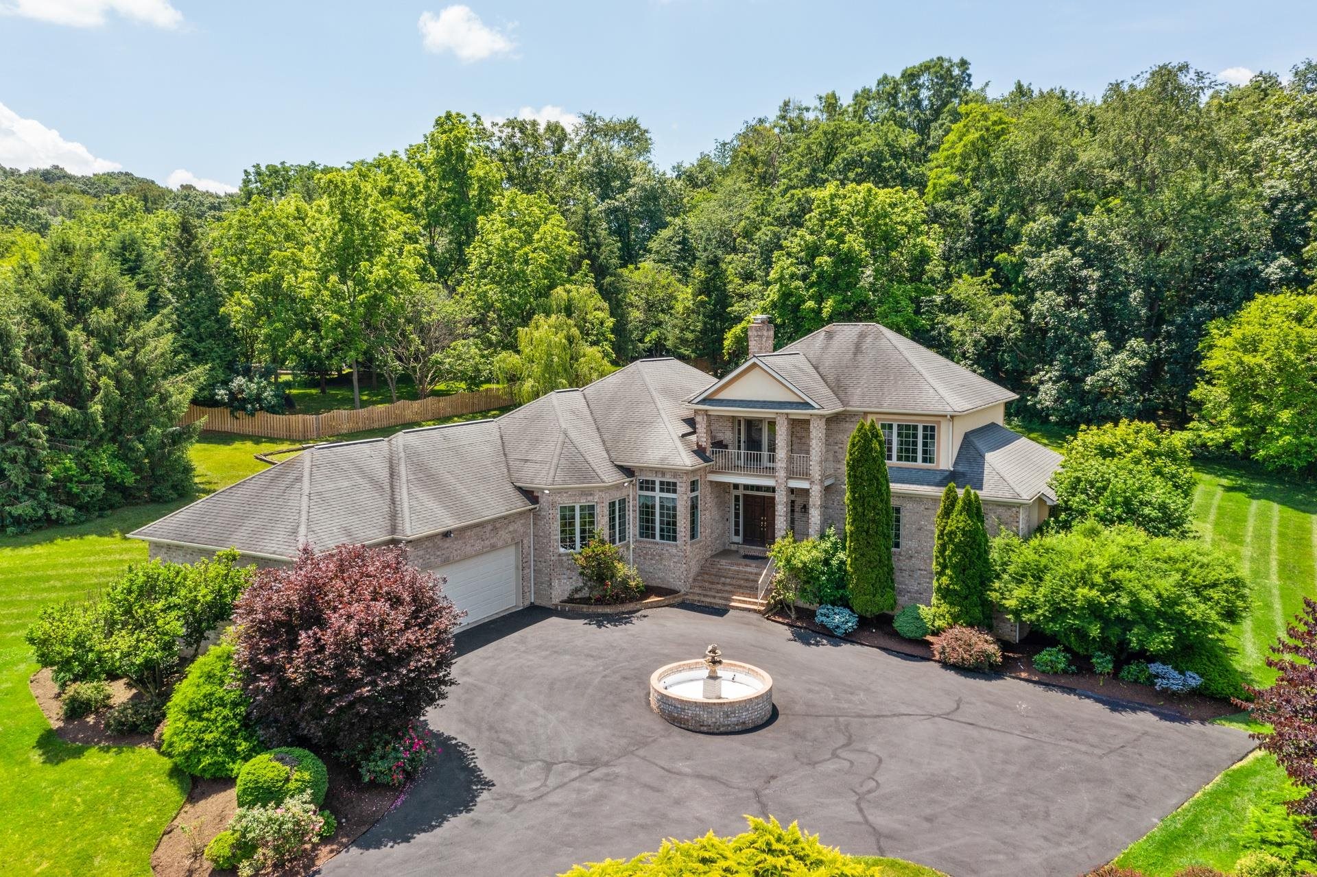 3417 LAKE POINTE DR, ROCKINGHAM, Virginia 22801, 5 Bedrooms Bedrooms, ,4 BathroomsBathrooms,Residential,3417 LAKE POINTE DR,665711 MLS # 665711