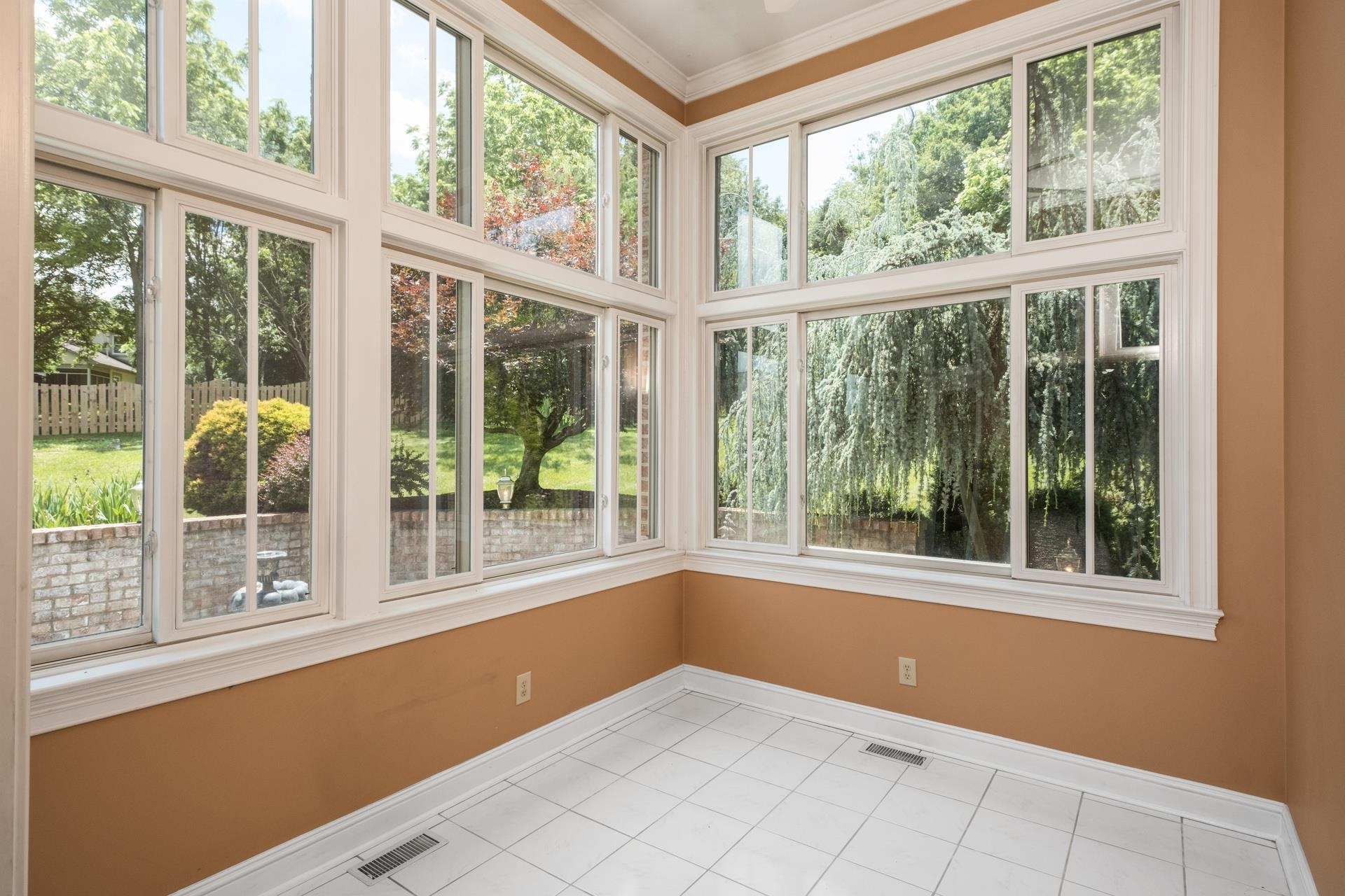3417 LAKE POINTE DR, ROCKINGHAM, Virginia 22801, 5 Bedrooms Bedrooms, ,4 BathroomsBathrooms,Residential,3417 LAKE POINTE DR,665711 MLS # 665711