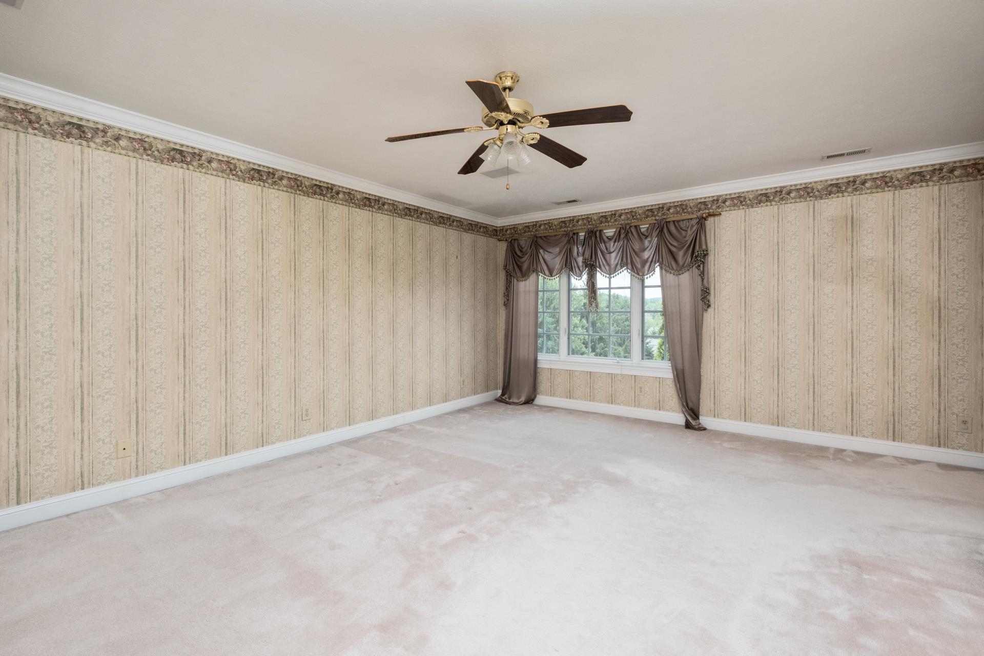3417 LAKE POINTE DR, ROCKINGHAM, Virginia 22801, 5 Bedrooms Bedrooms, ,4 BathroomsBathrooms,Residential,3417 LAKE POINTE DR,665711 MLS # 665711