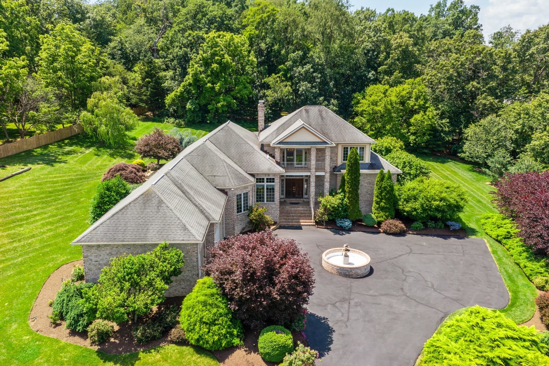 3417 LAKE POINTE DR, ROCKINGHAM, Virginia 22801, 5 Bedrooms Bedrooms, ,4 BathroomsBathrooms,Residential,3417 LAKE POINTE DR,665711 MLS # 665711