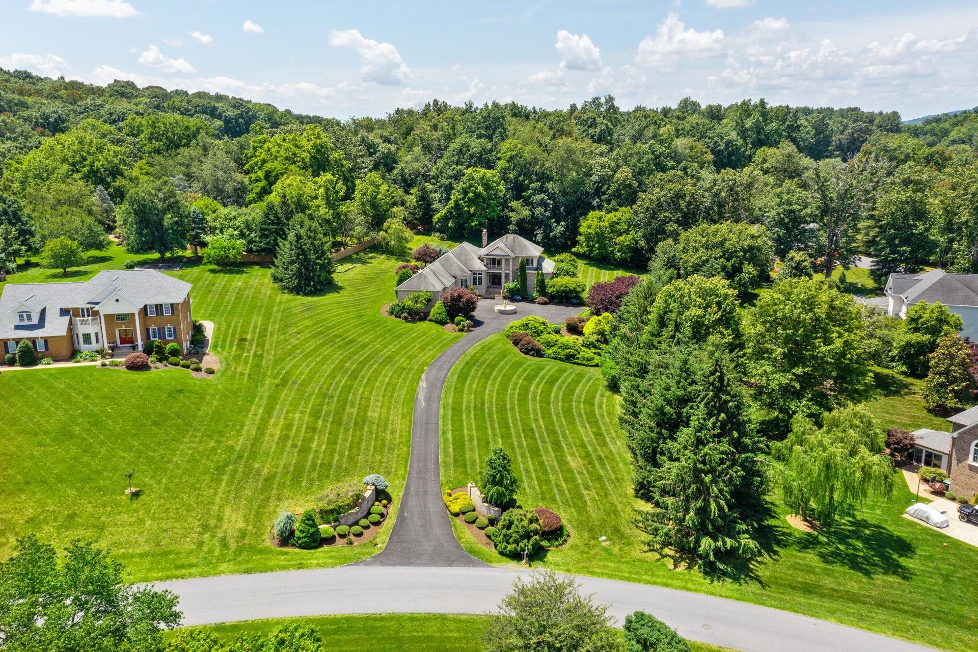 3417 LAKE POINTE DR, ROCKINGHAM, Virginia 22801, 5 Bedrooms Bedrooms, ,4 BathroomsBathrooms,Residential,3417 LAKE POINTE DR,665711 MLS # 665711