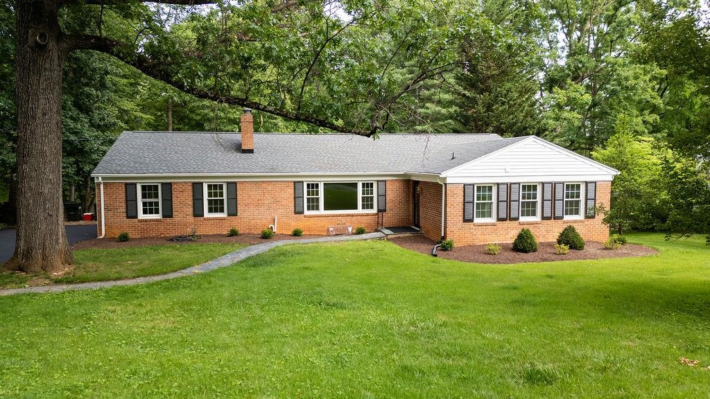 316 BALDWIN DR, STAUNTON, Virginia 24401, 4 Bedrooms Bedrooms, ,3 BathroomsBathrooms,Residential,316 BALDWIN DR,665712 MLS # 665712