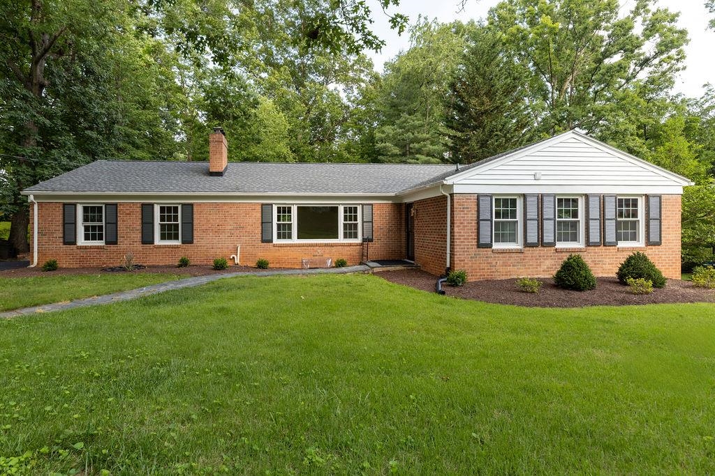 316 BALDWIN DR, STAUNTON, Virginia 24401, 4 Bedrooms Bedrooms, ,3 BathroomsBathrooms,Residential,316 BALDWIN DR,665712 MLS # 665712