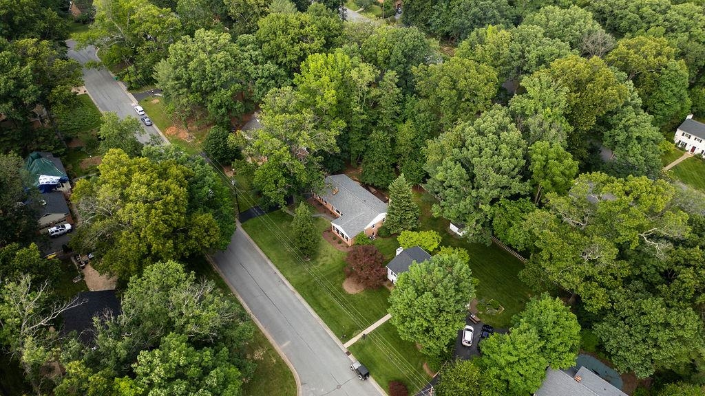 316 BALDWIN DR, STAUNTON, Virginia 24401, 4 Bedrooms Bedrooms, ,3 BathroomsBathrooms,Residential,316 BALDWIN DR,665712 MLS # 665712