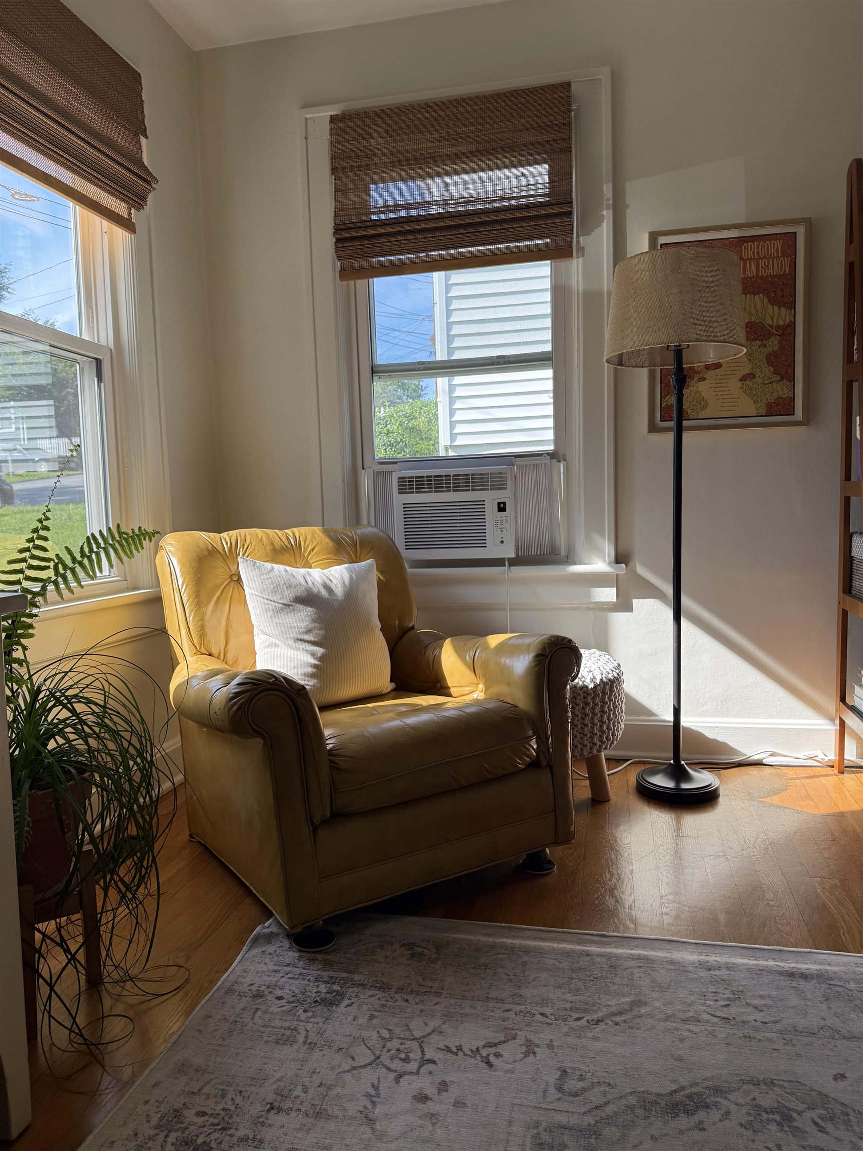325 THOMPSON ST, STAUNTON, Virginia 24401, 3 Bedrooms Bedrooms, ,1 BathroomBathrooms,Residential,325 THOMPSON ST,665713 MLS # 665713