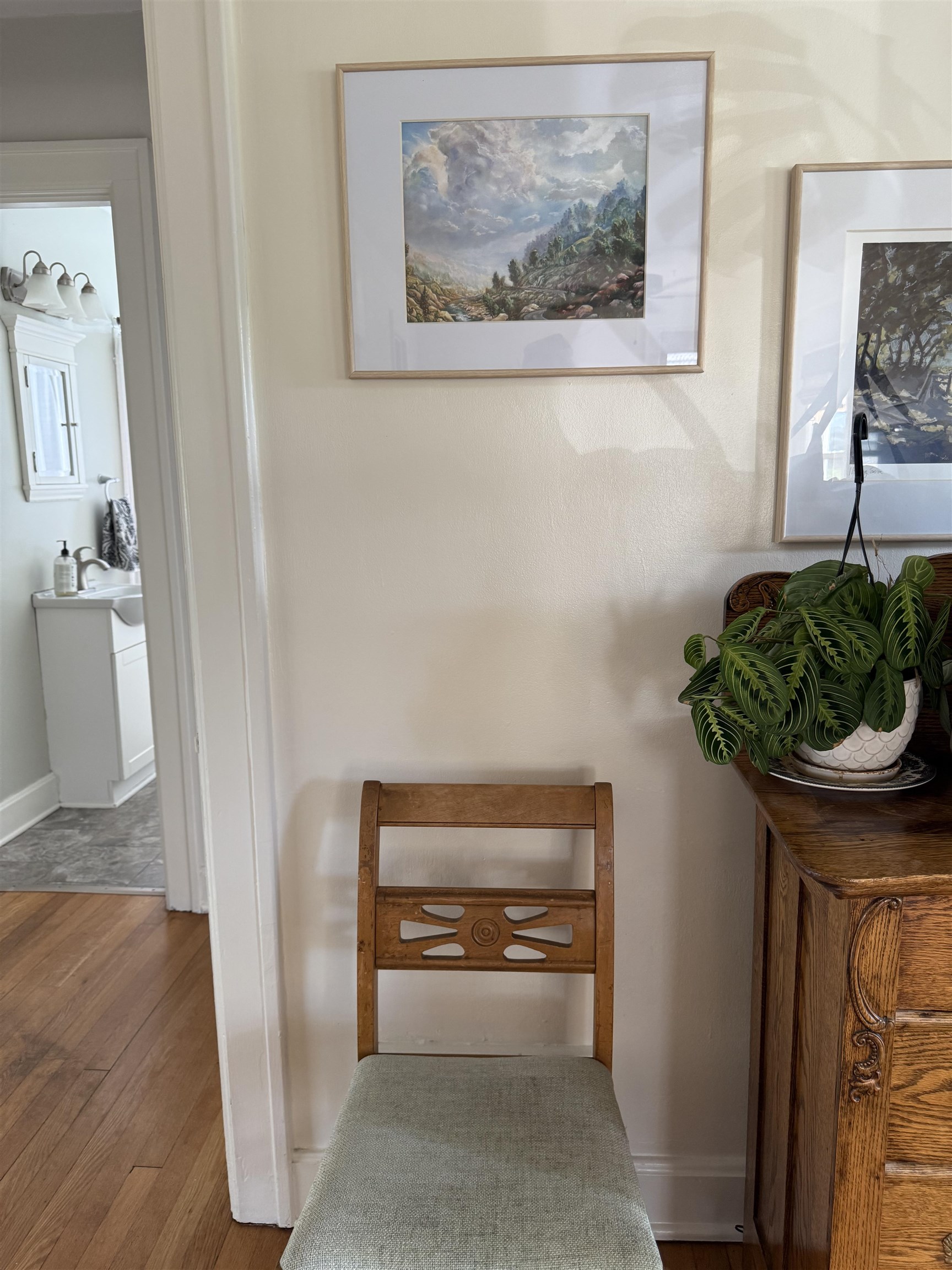 325 THOMPSON ST, STAUNTON, Virginia 24401, 3 Bedrooms Bedrooms, ,1 BathroomBathrooms,Residential,325 THOMPSON ST,665713 MLS # 665713