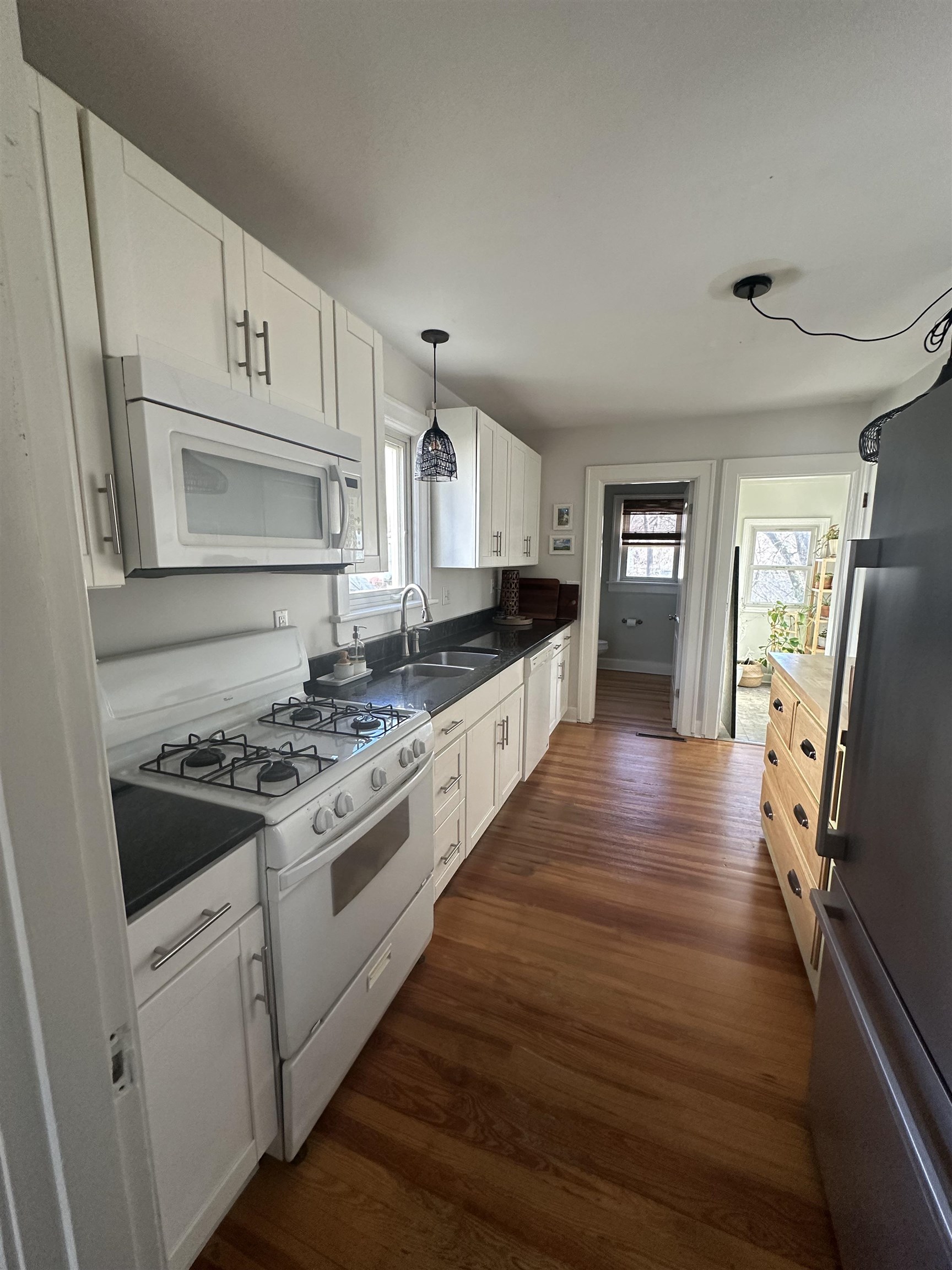 325 THOMPSON ST, STAUNTON, Virginia 24401, 3 Bedrooms Bedrooms, ,1 BathroomBathrooms,Residential,325 THOMPSON ST,665713 MLS # 665713