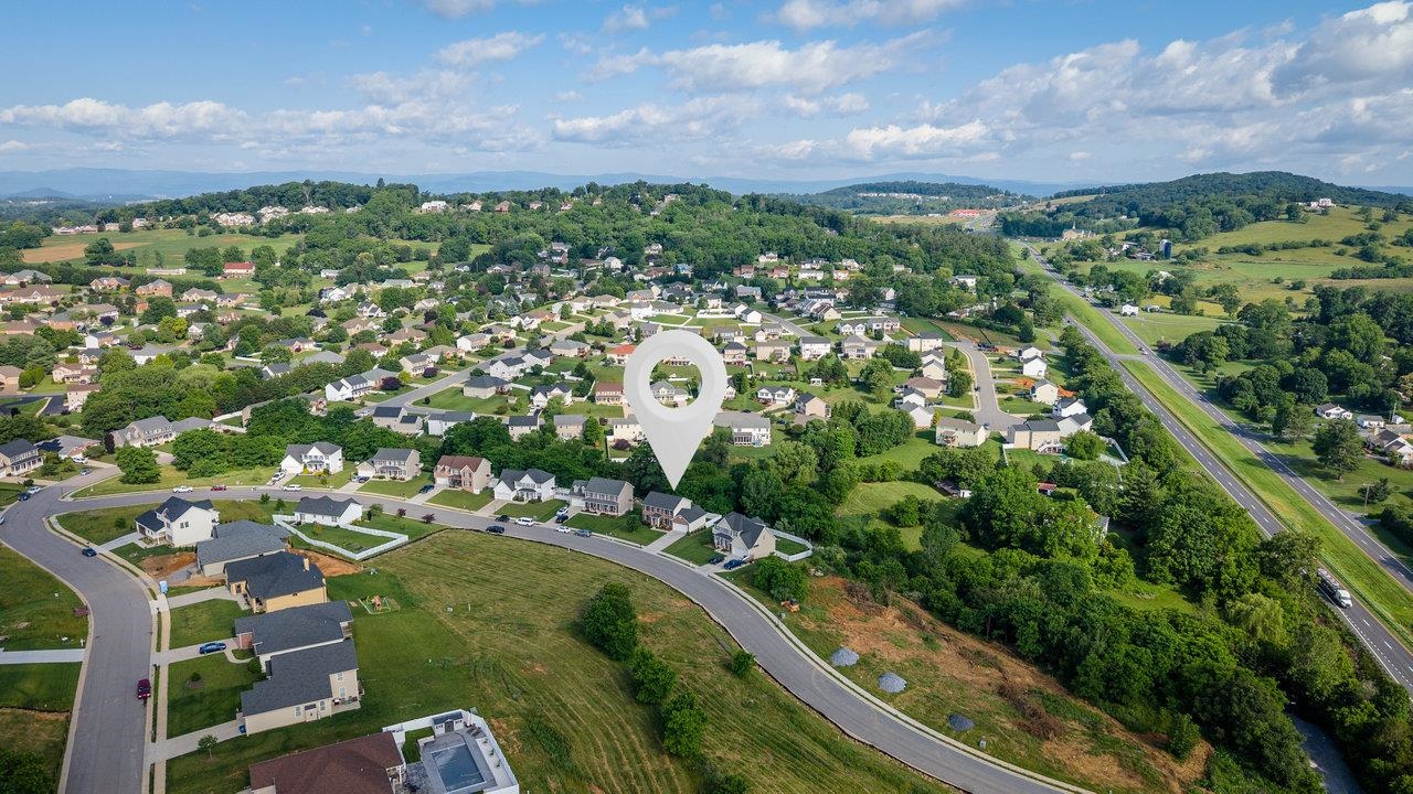 110 JILLIAN LN, PENN LAIRD, Virginia 22846, 4 Bedrooms Bedrooms, ,2 BathroomsBathrooms,Residential,110 JILLIAN LN,665714 MLS # 665714