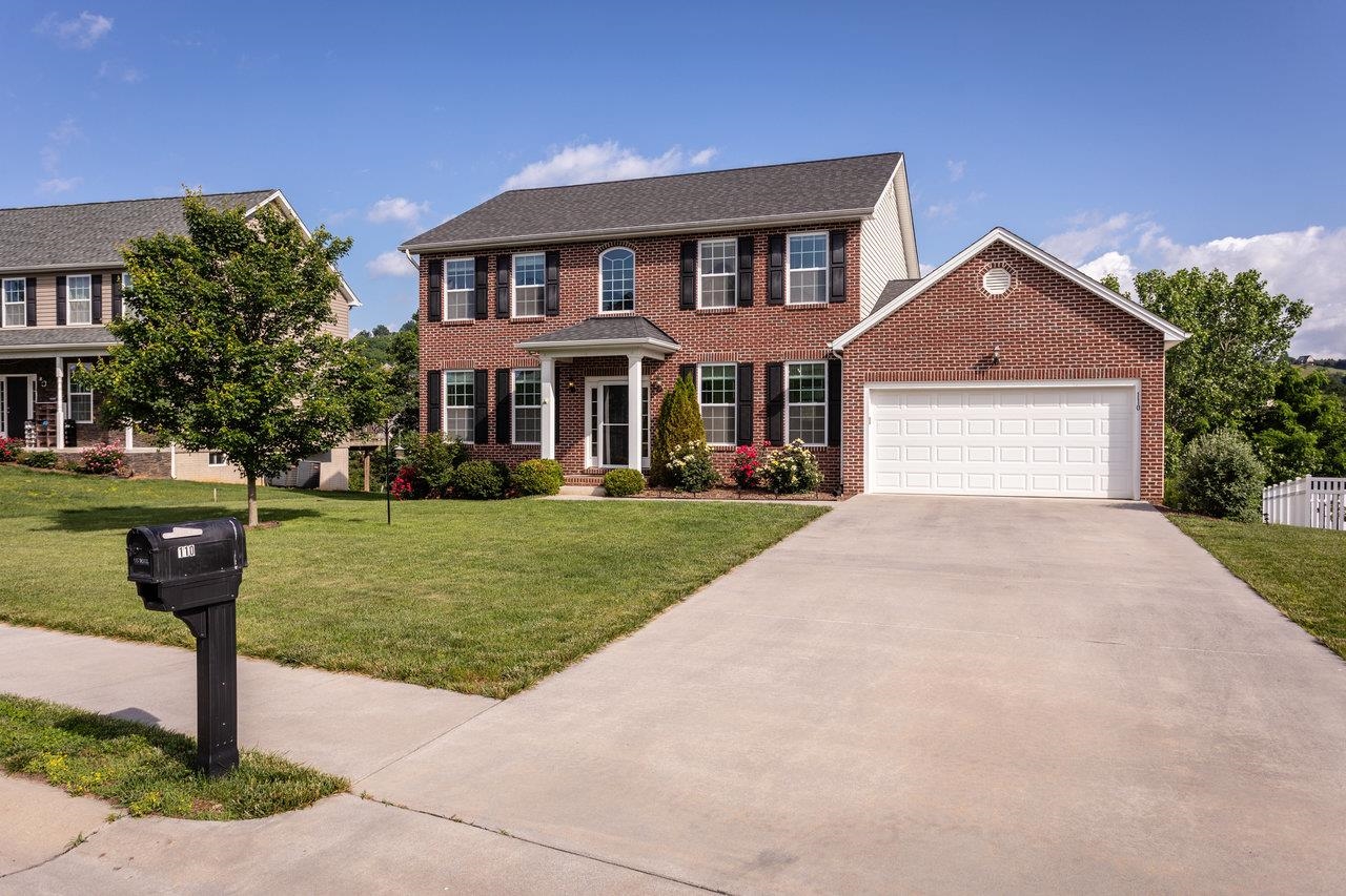 110 JILLIAN LN, PENN LAIRD, Virginia 22846, 4 Bedrooms Bedrooms, ,2 BathroomsBathrooms,Residential,110 JILLIAN LN,665714 MLS # 665714